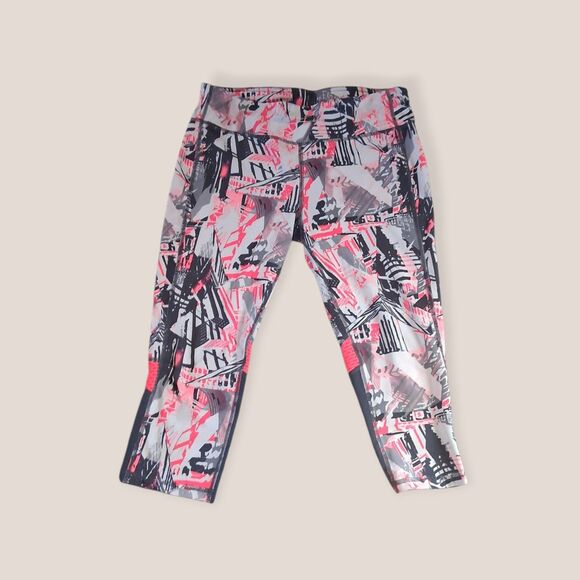 Danskin Now Women’s Abstract Print Capri Leggings – Pink, Gray & Black – Size M - Picture 3 of 5